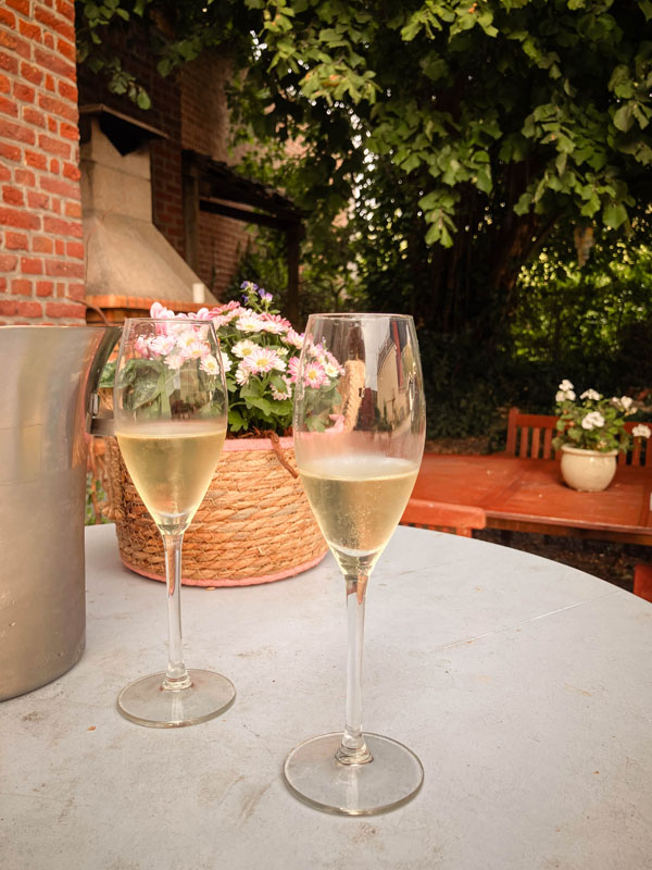 deux coupes de crémant